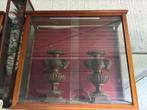 2 oude vintage vitrine kasten, Gebruikt, 100 tot 125 cm, Hout, Ophalen