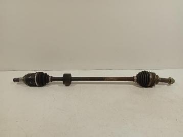 AANDRIJFAS RECHTS VOOR Suzuki Celerio (LF) (01-2014/-) beschikbaar voor biedingen