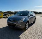 HYUNDAI i20 - BENZINE - 2010 - 175.000KM - MANUEEL, 57 kW, Euro 5, Stof, Zwart