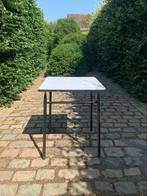 Vintage jaren 50 formica tafeltje – compact & retro, Ophalen, Gebruikt, Vierkant