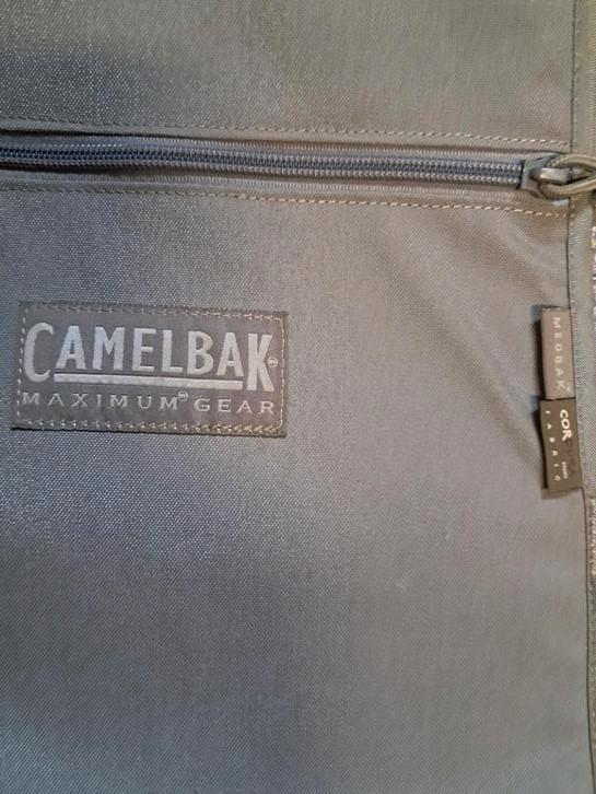 camelbak medpak, Handtassen en Accessoires, Tassen | Reistassen en Weekendtassen, Gebruikt, Grijs, Ophalen