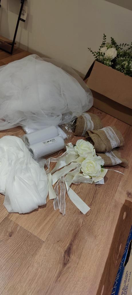 Trouw accessoires, Vêtements | Femmes, Vêtements de mariage & Accessoires de mariage, Enlèvement