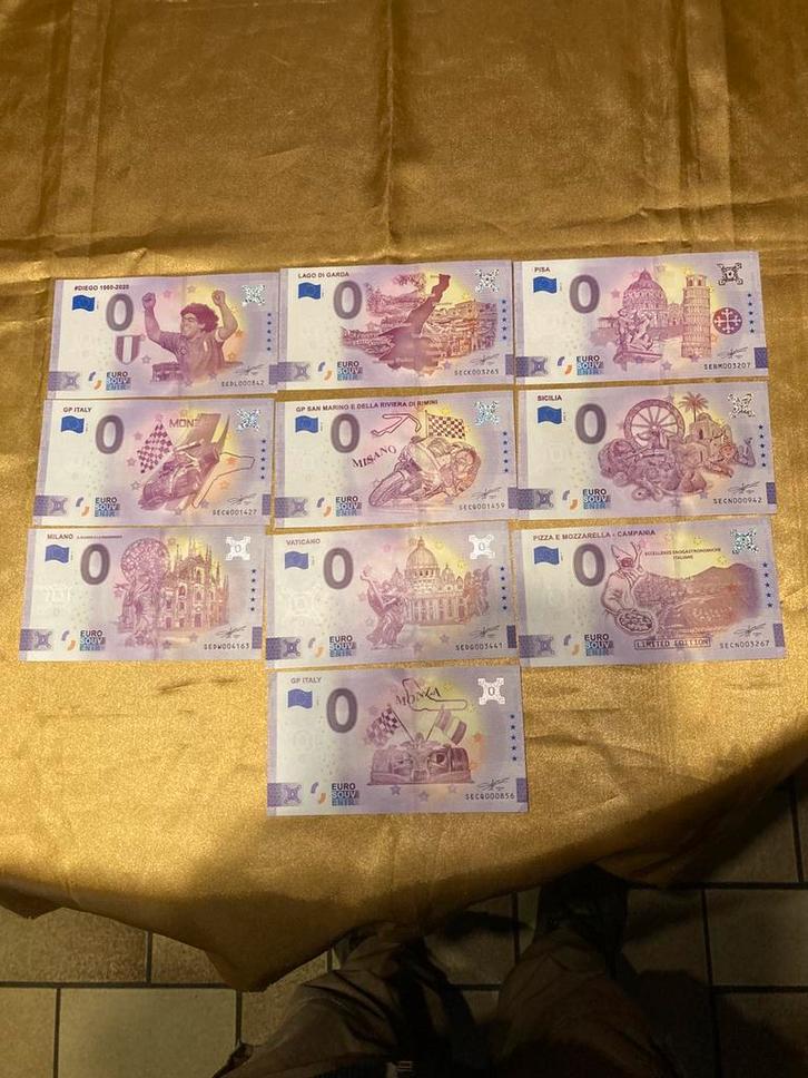 Veel bankbiljetten en munten, Postzegels en Munten, Bankbiljetten | Nederland, Euro's, Ophalen