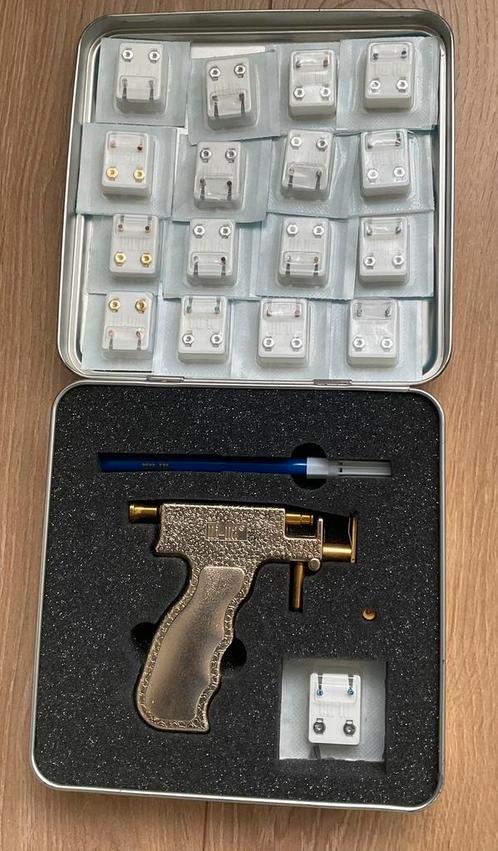 Oorbel Schieter Set - Metaal - Incl. Studs 34 stks, Handtassen en Accessoires, Oorbellen, Zo goed als nieuw, Overige materialen