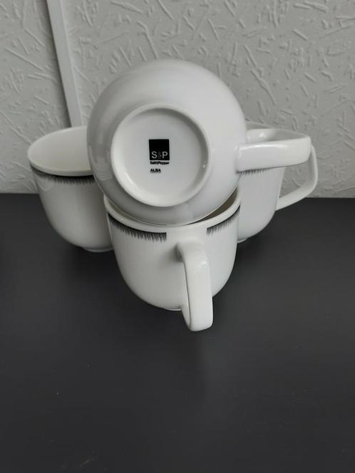 Dagelijks servies 4 persoons S&P  mooie staat, Huis en Inrichting, Keuken | Keukenbenodigdheden, Zo goed als nieuw, Ophalen