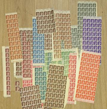 GROOT AANTAL POSTZEGELS Deutsches Reich Pfennig ADOLF HITLER beschikbaar voor biedingen