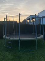 Domyos trampoline, Enlèvement, Utilisé