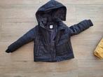 Winterjas Hugo Boss maat 104, Kinderen en Baby's, Kinderkleding | Maat 104, Ophalen, Zo goed als nieuw, Jongen, Jas