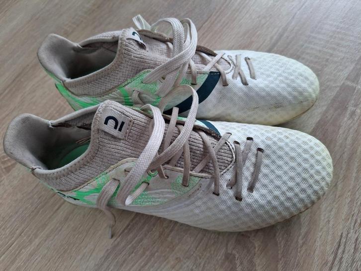 Kipsta Viralto III FG junior voetbalschoen (maat 37), Sport en Fitness, Voetbal, Gebruikt, Schoenen, Ophalen of Verzenden