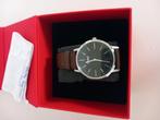 Montre Hugo Boss, Bijoux, Sacs & Beauté, Enlèvement, Comme neuf