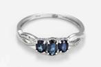 Gouden ring met 3 saffieren en 2 diamantjes, Handtassen en Accessoires, Ringen, Ophalen, Wit, Nieuw, 17 tot 18
