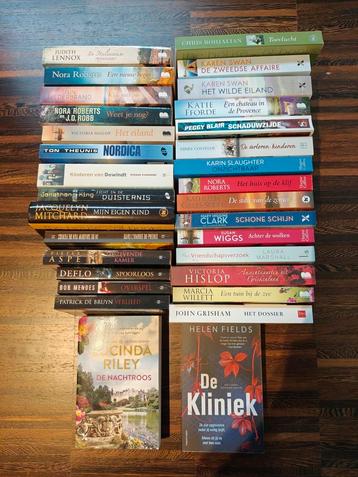 boeken romans en trillers beschikbaar voor biedingen