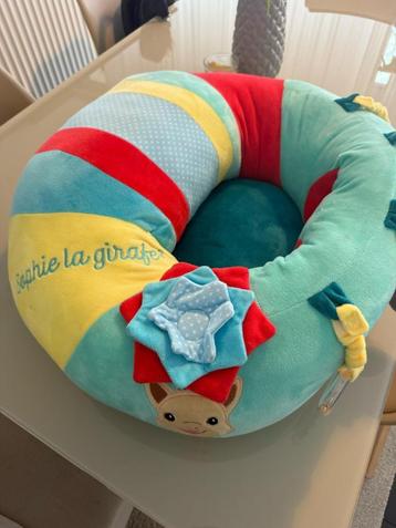 Sofie la Giraffe Baby Seat & Play beschikbaar voor biedingen