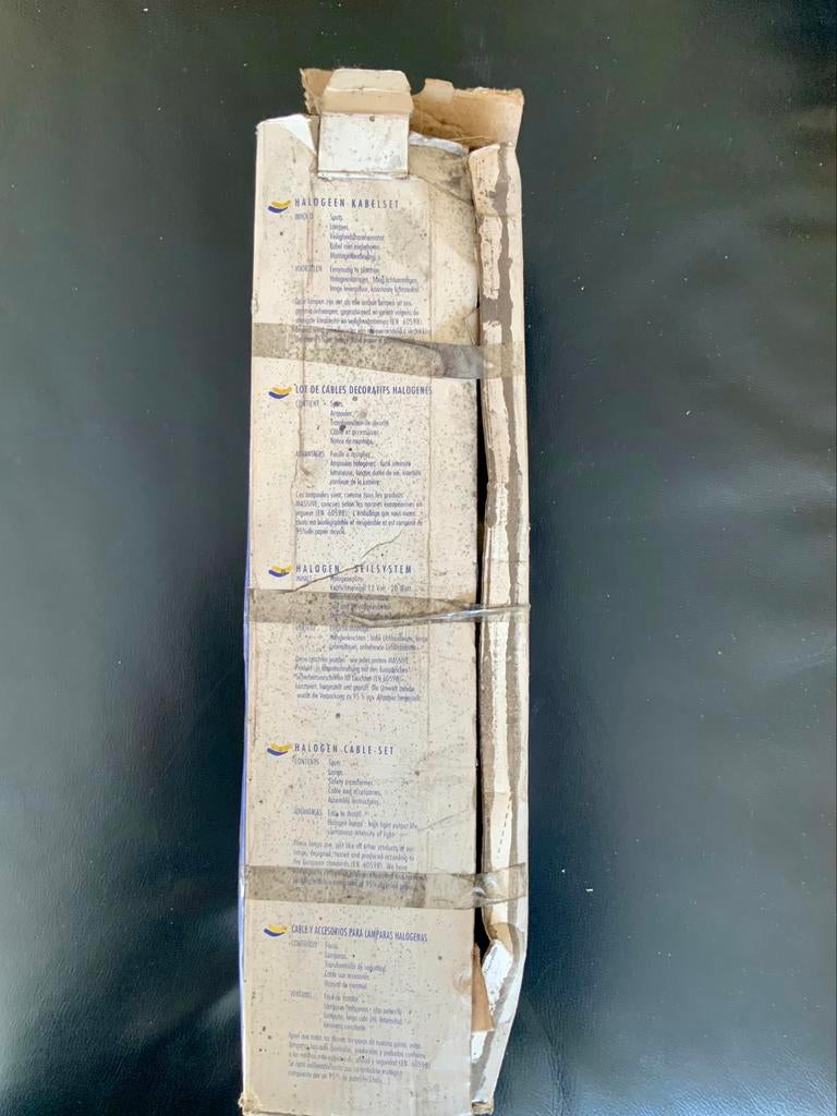 1 boîte avec un ensemble de lance à câble halogène., Maison & Meubles, Neuf, Enlèvement ou Envoi, Halogène, Spot encastrable ou Spot mural