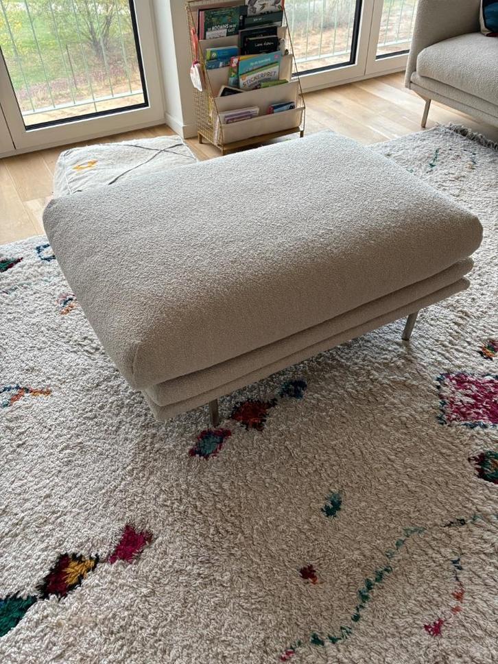 Bolia poef, Huis en Inrichting, Zetels | Voetbanken en poefs, Zo goed als nieuw, 100 tot 125 cm, 50 tot 75 cm, Rechthoekig, Metaal