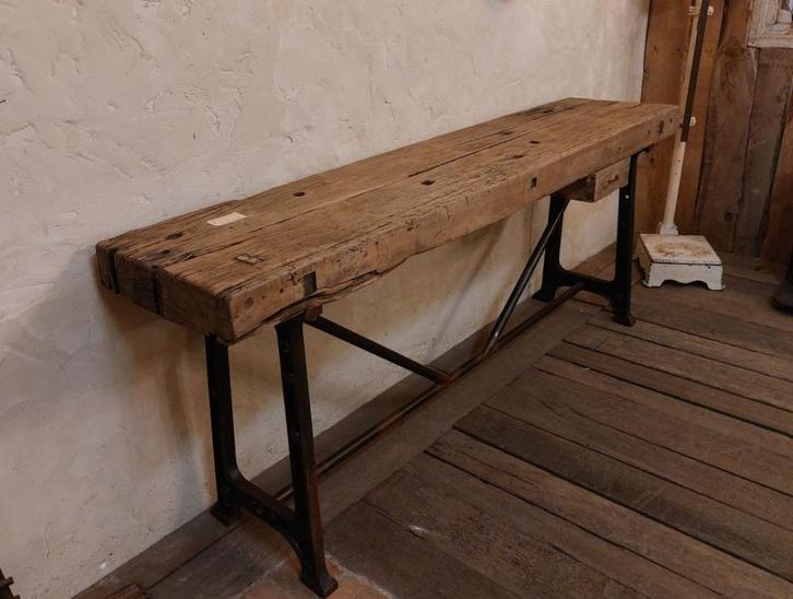 handgemaakte sidetable van 228 cm, Antiek en Kunst, Curiosa en Brocante, Ophalen