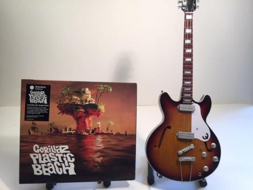 CD - Gorillaz - Plastic Beach, Cd's en Dvd's, Cd's | Rock, Zo goed als nieuw, Alternative, Ophalen of Verzenden