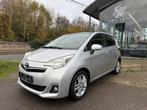 Toyota Verso-S 1.33 VVT-i Toit Pano Camera 1e eigenaar, Auto's, Toyota, Voorwielaandrijving, Euro 5, Zwart, 4 cilinders