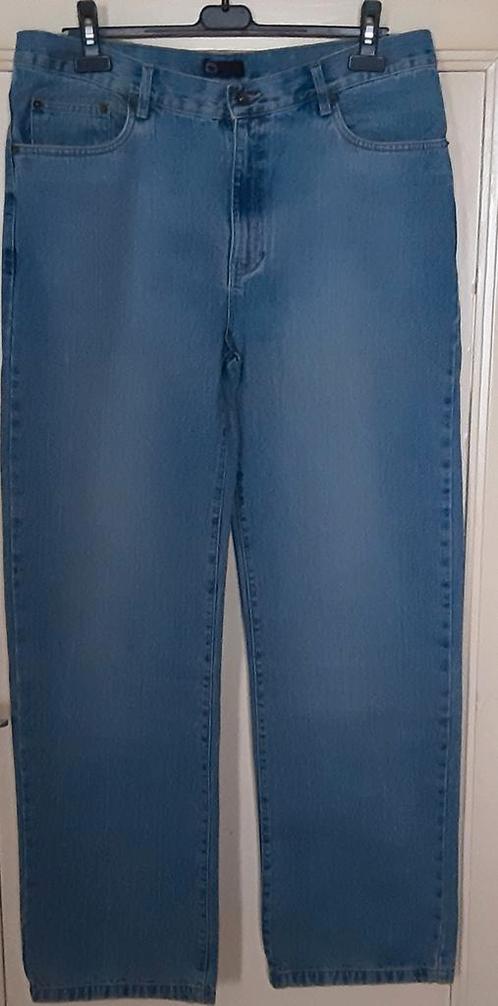 Jeans Basic bleu T.46, Vêtements | Hommes, Jeans, Comme neuf, Bleu, Enlèvement ou Envoi