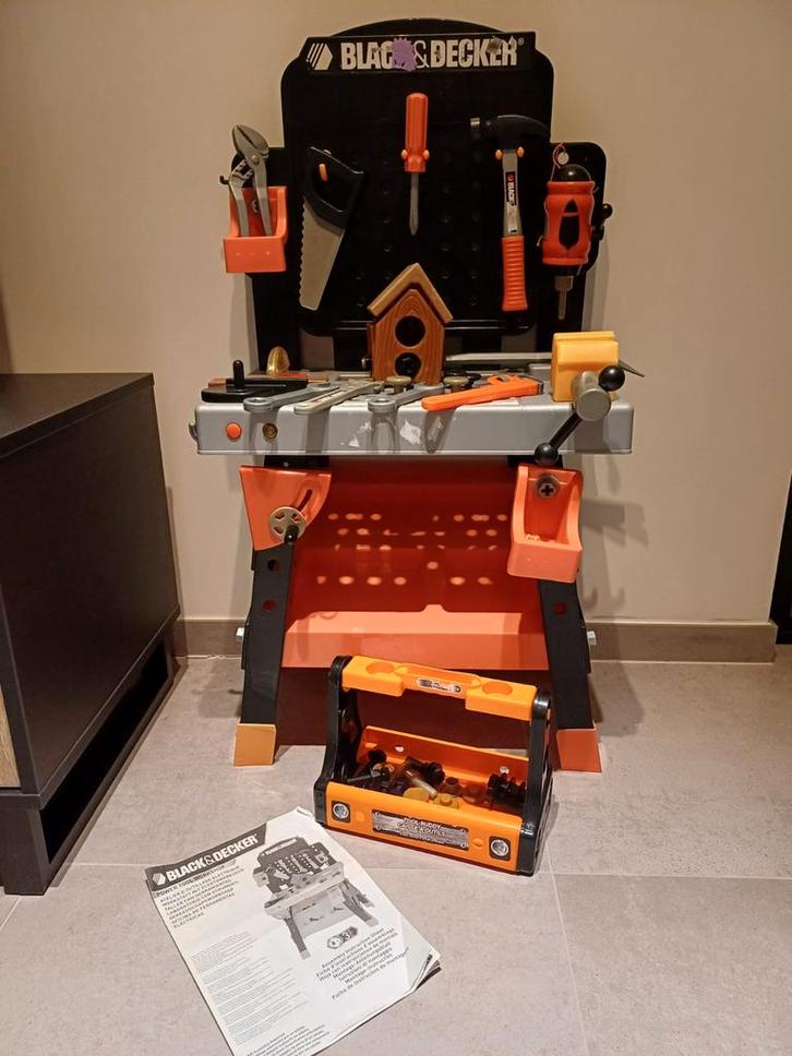 Speelgoed werkbank Black & Decker met extra accessoires, Kinderen en Baby's, Speelgoed | Speeltafels, Ophalen