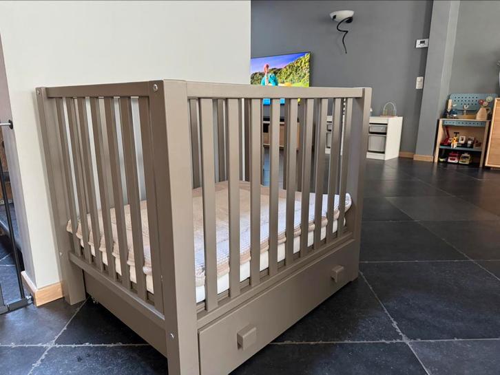 Park met matras en parklegger, Kinderen en Baby's, Babyparken, Gebruikt, Rechthoekig, In hoogte verstelbaar, Boxkleed, Lade, Ophalen