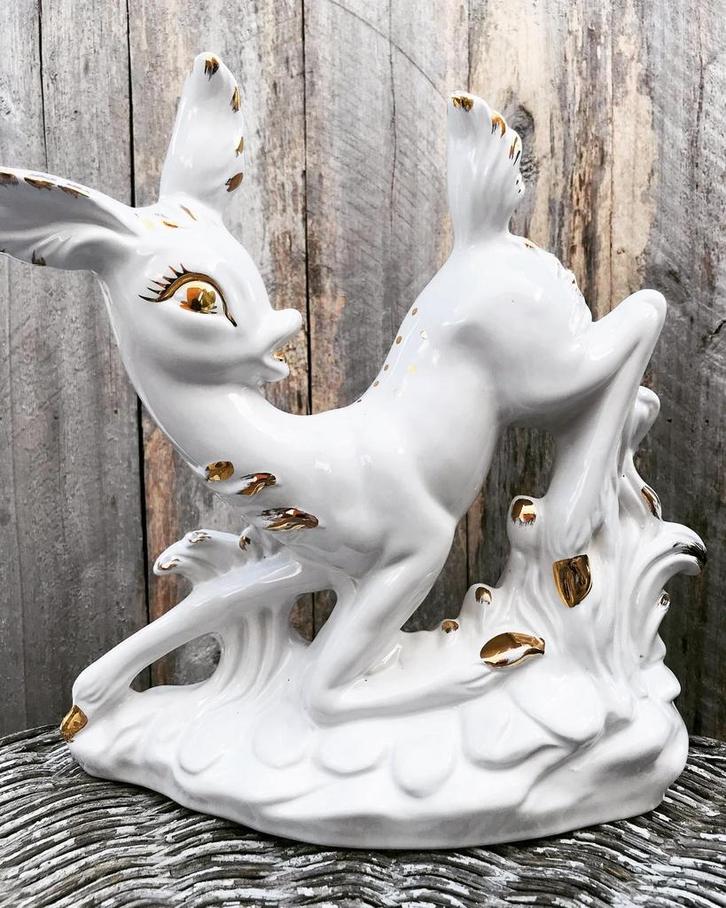 Antiek porselein beeld Bambi, Antiek en Kunst, Antiek | Porselein, Ophalen of Verzenden