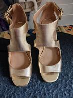Nieuwe goudkleurige sandalen maat 38, Ophalen, Nieuw