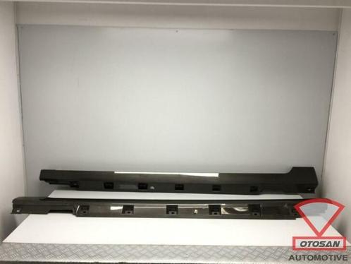 vw passat b8 2019 variant side skirt set l+r lb8r, Auto-onderdelen, Carrosserie, Motorkap, Volkswagen, Gebruikt