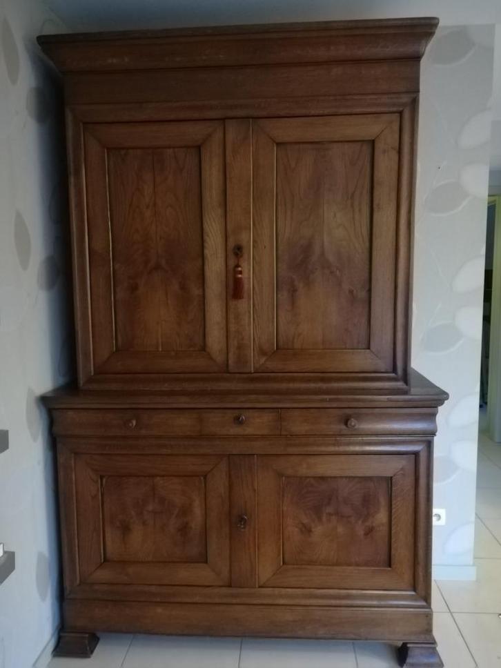 Prachtige grote antieke Louis Philippe kast, Huis en Inrichting, Kasten | Buffetkasten, Met lade(s), Met deur(en), Met plank(en)