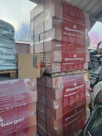 Bloc terre cuite  beschikbaar voor biedingen