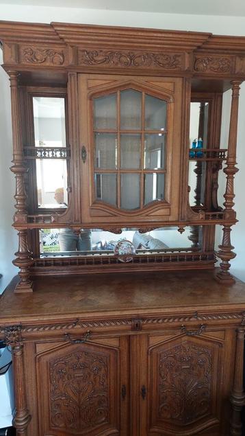 Vitrine en chêne avec tiroirs et miroirs. espace de rangemen, Enlèvement