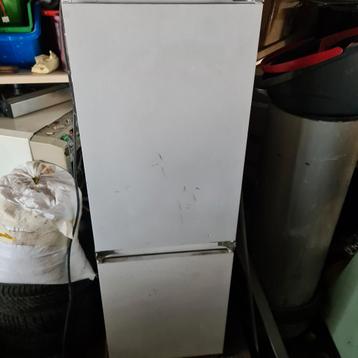 Inbouwkoelkast met diepvries, Elektronische apparatuur, Ophalen of Verzenden, Zo goed als nieuw