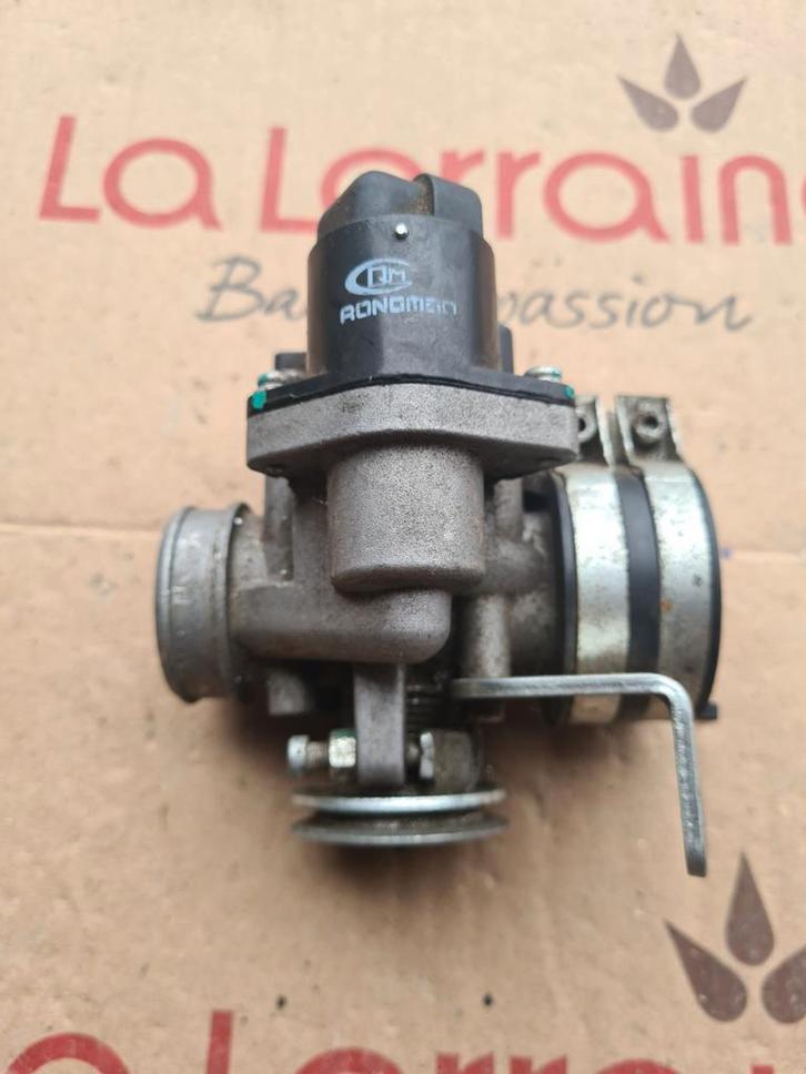 Boitier d'accélérateur pour scooter 50cc à injection gy6, Vélos & Vélomoteurs, Pièces de cyclomoteur | Général, Bloc, Enlèvement ou Envoi