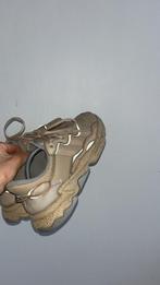 Adidas yeezy, Ophalen, Zo goed als nieuw