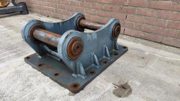 Caterpillar CB link mounting bracket 90mm pin NEW beschikbaar voor biedingen