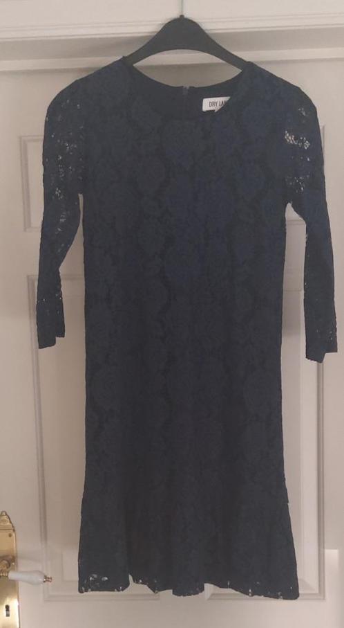 Blauw kanten jurk Dry Lake, Kleding | Dames, Jurken, Zo goed als nieuw, Maat 36 (S), Blauw, Knielengte, Ophalen of Verzenden