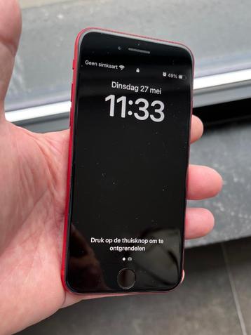 iPhone SE RED, gebruikt maar in Nieuw staat, met hoesje beschikbaar voor biedingen