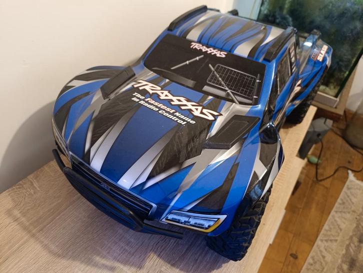 Traxxas slash max 6s, Hobby en Vrije tijd, Modelbouw | Radiografisch | Auto's, Zo goed als nieuw, Ophalen