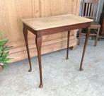 Hoog sierlijk antiek schrijftafel met blank blad L 76 D 45, Ophalen