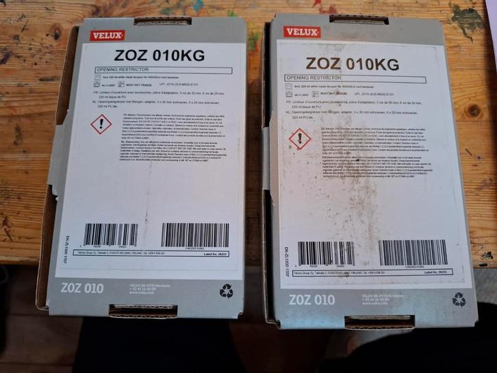 Lot de 2 limiteurs d’ouverture VELUX ZOZ 010, Maison & Meubles, Ameublement | Rideaux & Stores à lamelles, Enlèvement ou Envoi