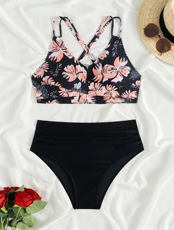 Push up bikini met hoge taille beschikbaar voor biedingen