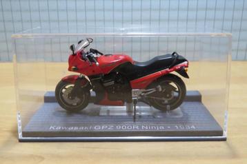 Kawasaki GPZ900R 1:24 beschikbaar voor biedingen
