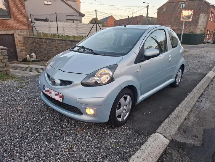 Toyota Aygo 1.0i Essence Euro 4 (Prêt à immatriculer), Auto's, Toyota, Particulier, Aygo, ABS, Airbags, Boordcomputer, Centrale vergrendeling