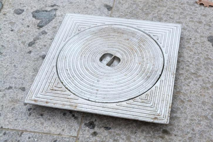 Aluminium deksels voor PVC toezichtput, Doe-het-zelf en Bouw, Buizen en Afvoer, Nieuw, Aluminium, Ophalen of Verzenden