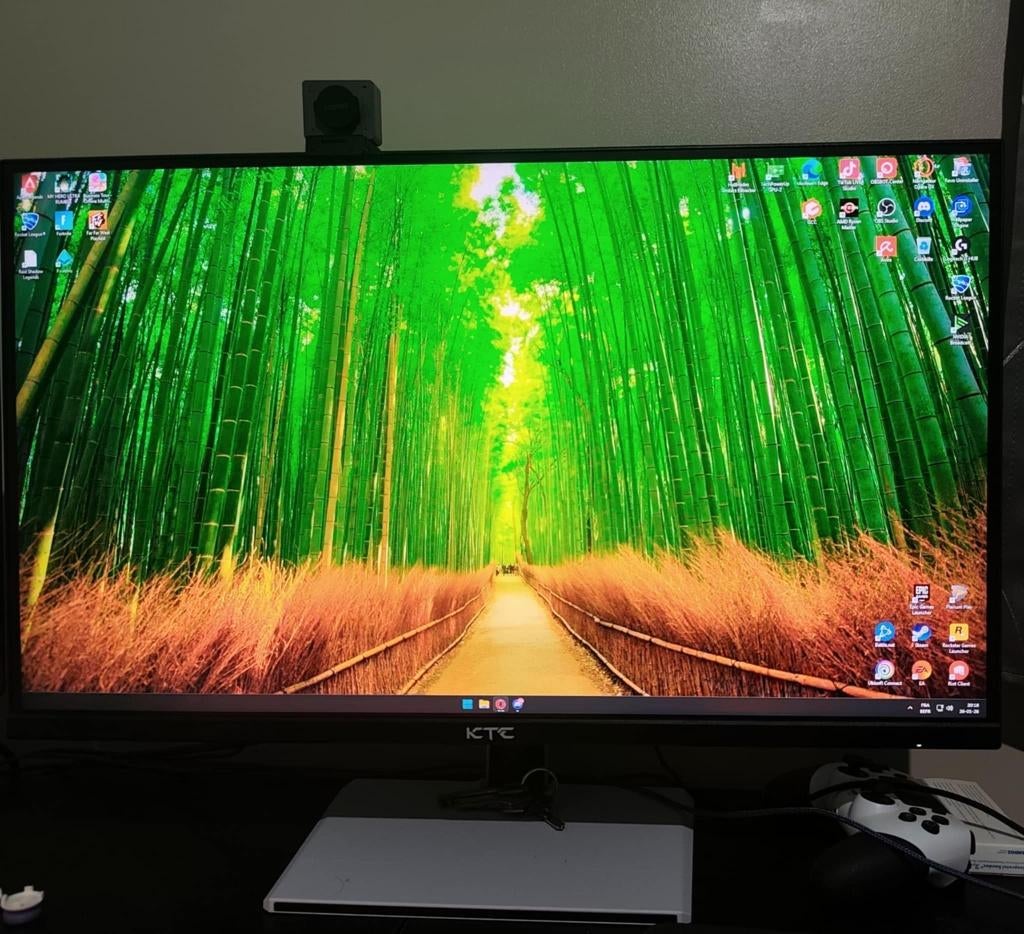 2K 300HZ SCHERM, Audio, Tv en Foto, Televisies, Zo goed als nieuw, LCD, 60 tot 80 cm, Full HD (1080p), Overige merken, 120 Hz