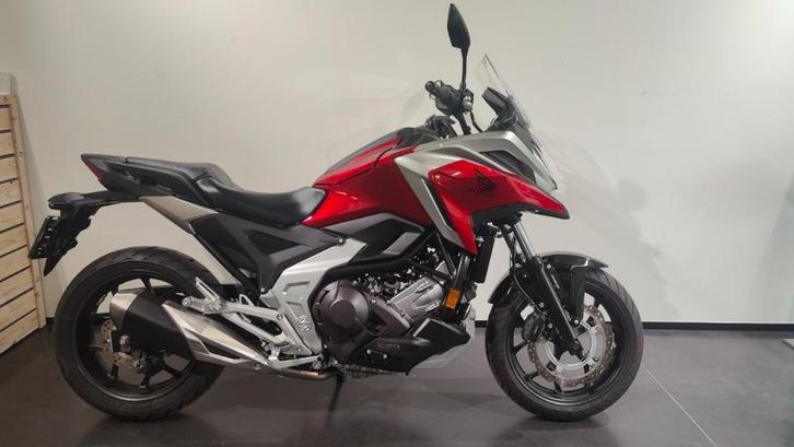 Honda NC750, Motoren, Motoren | Honda, Bedrijf, Toermotor, meer dan 35 kW, 2 cilinders, Motorrijbewijs A, ABS, Ophalen