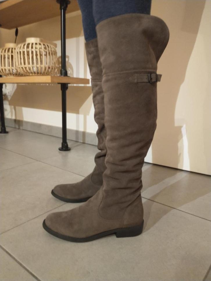 Knielaarzen Tamaris, Kleding | Dames, Schoenen, Nieuw, Hoge laarzen, Grijs, Ophalen of Verzenden