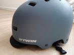 Fietshelm Btwin maat 55-58, grijs/blauw amper gebruikt, Vélos & Vélomoteurs, Accessoires vélo | Casques de vélo, Comme neuf, Enlèvement ou Envoi