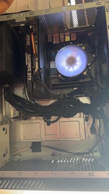 Starter pc beschikbaar voor biedingen
