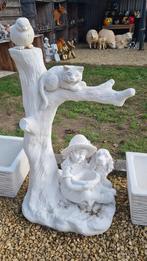 Beton poes in boom, kindje met hond, vogeltje, Tuin en Terras, Tuinbeelden, Ophalen, Nieuw, Beton, Dierenbeeld